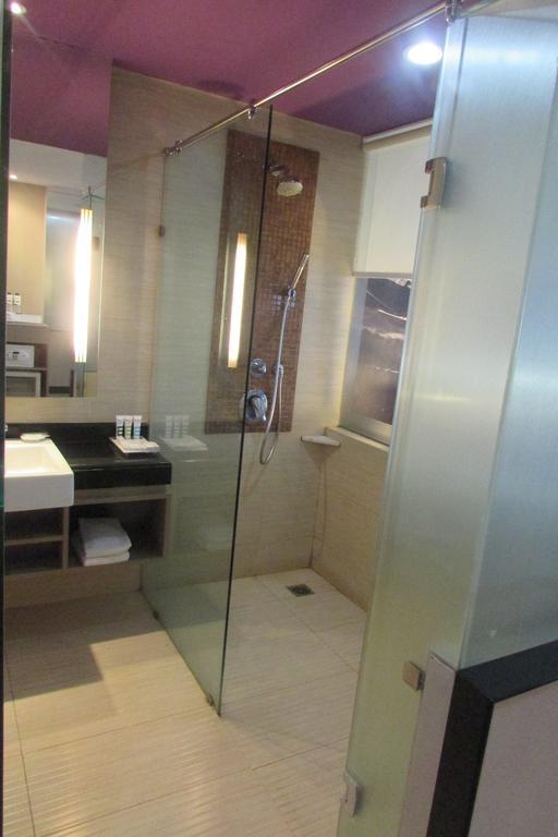 Mercure Palu Esterno foto