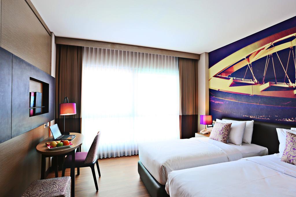 Mercure Palu Esterno foto