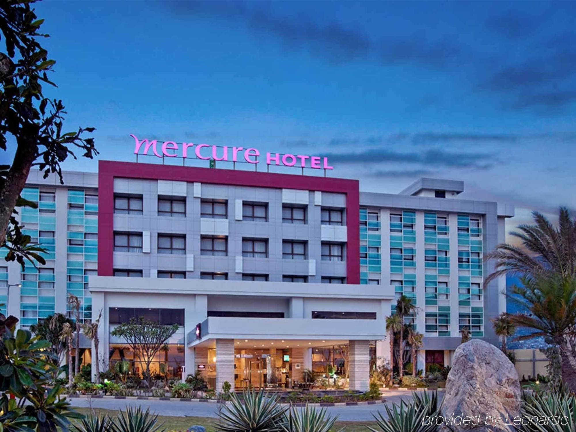 Mercure Palu Esterno foto