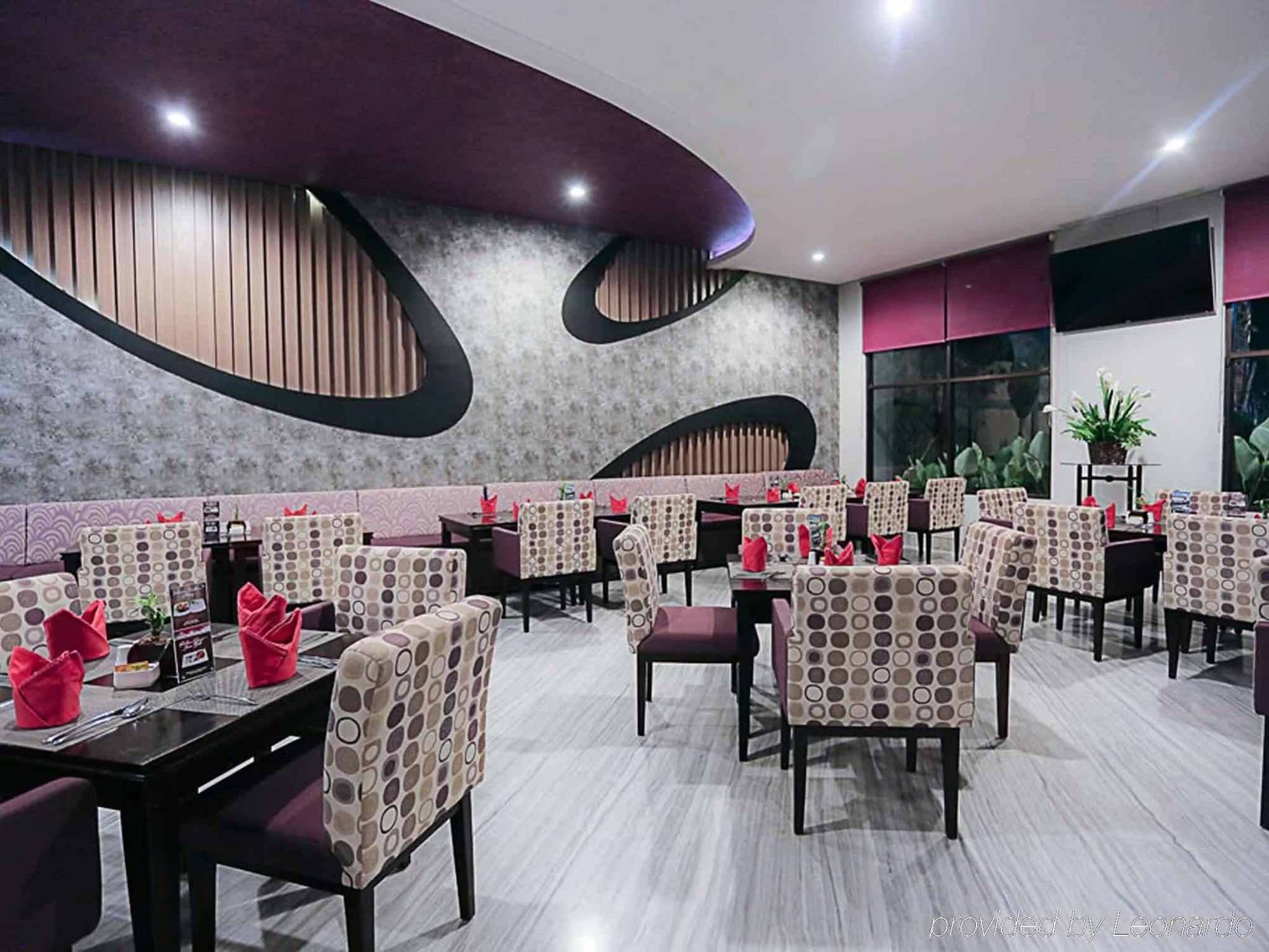 Mercure Palu Esterno foto