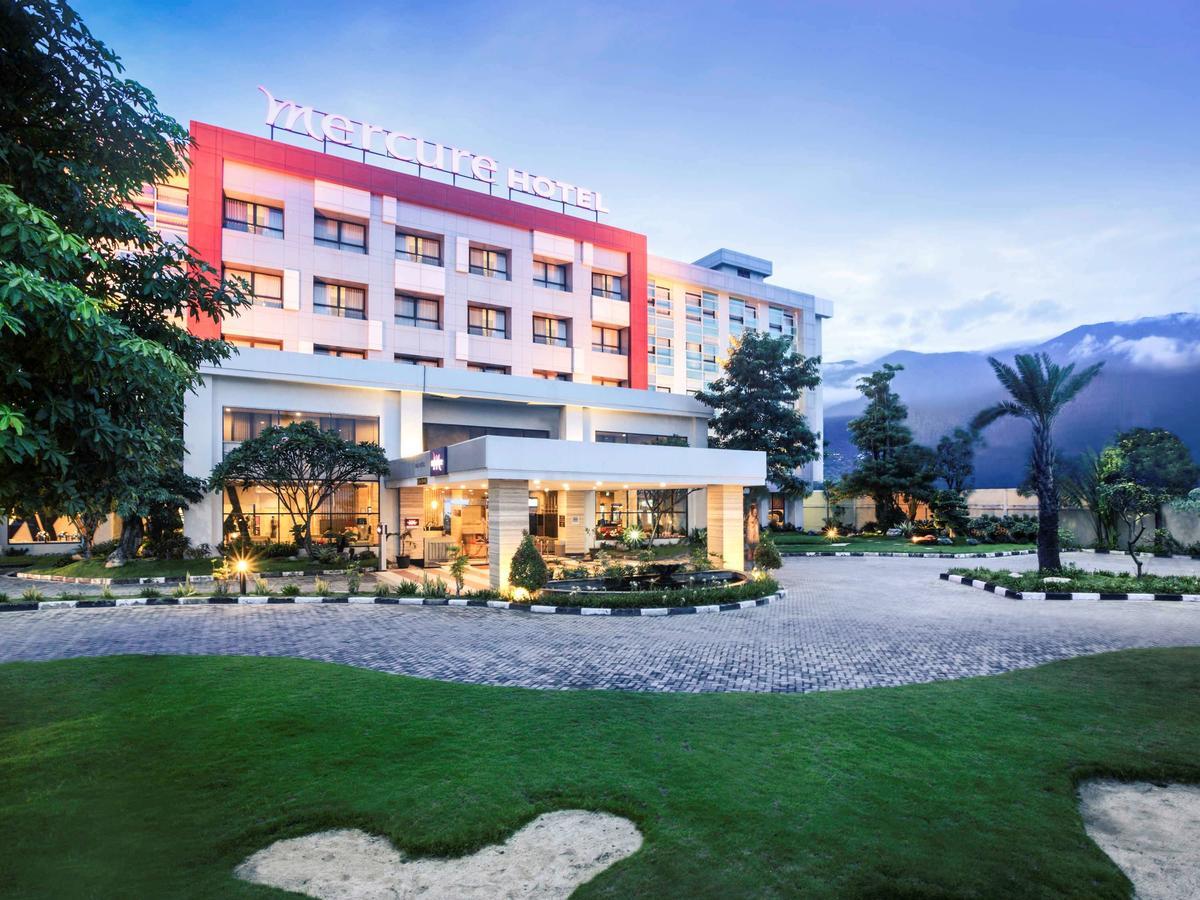 Mercure Palu Esterno foto