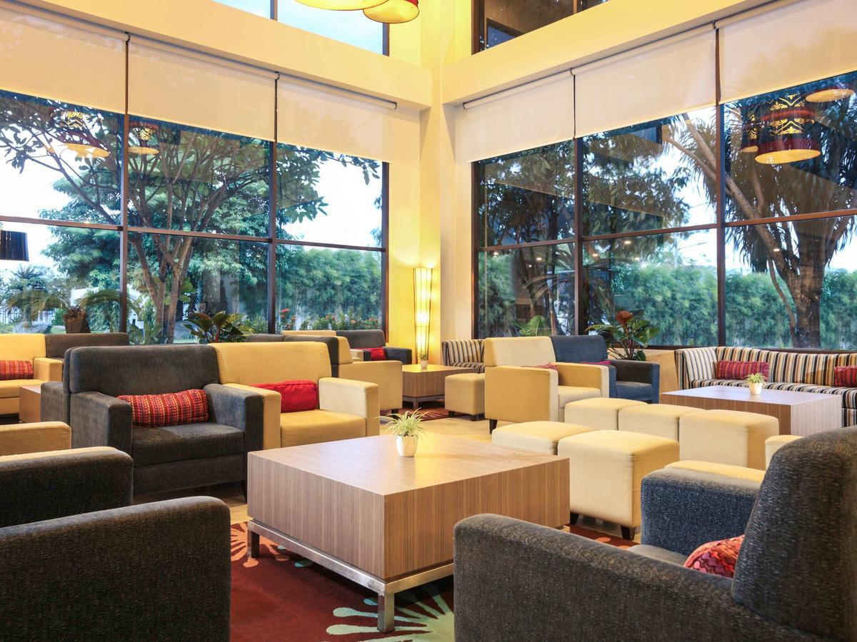 Mercure Palu Esterno foto