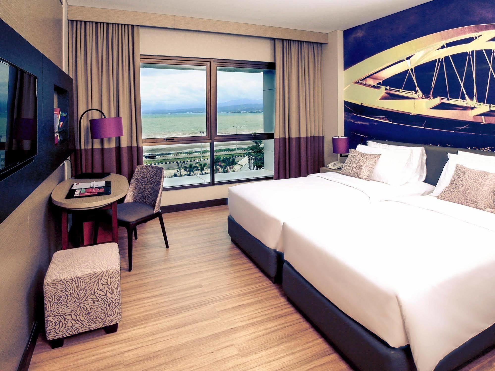 Mercure Palu Esterno foto