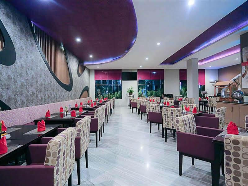 Mercure Palu Esterno foto