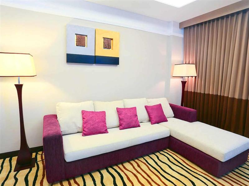 Mercure Palu Esterno foto